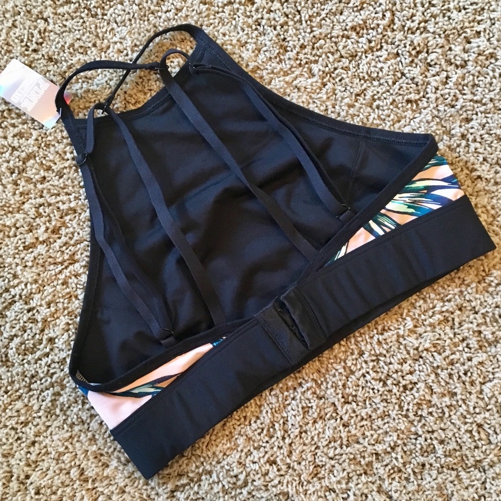 PINK Victoria’s Secret Ultimate Sports Bra - Picture 2 of 2